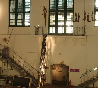 Gesamtansicht  Installation Der Sprung im alten Wasserwerk Saloppe Dresden, Anita Voigt