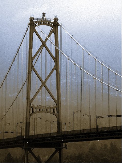 Brücke, Sascha Bernard