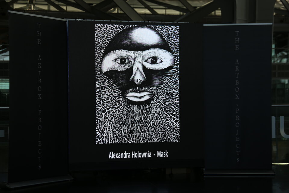 Masks, Alexandra Holownia