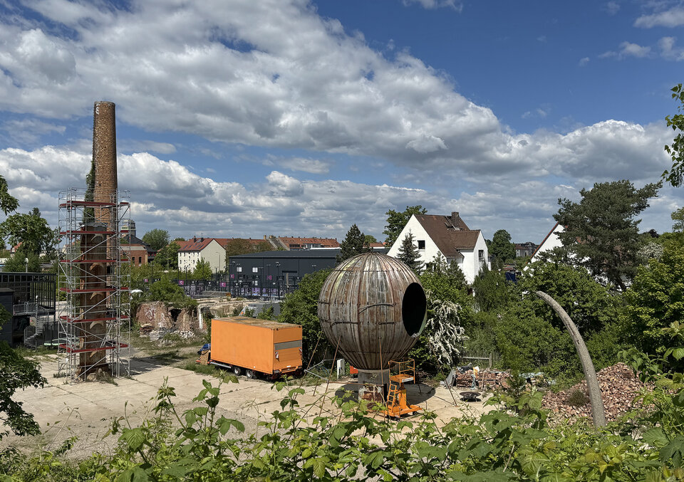 Welt in Teilen, Ulrike Bernhardt