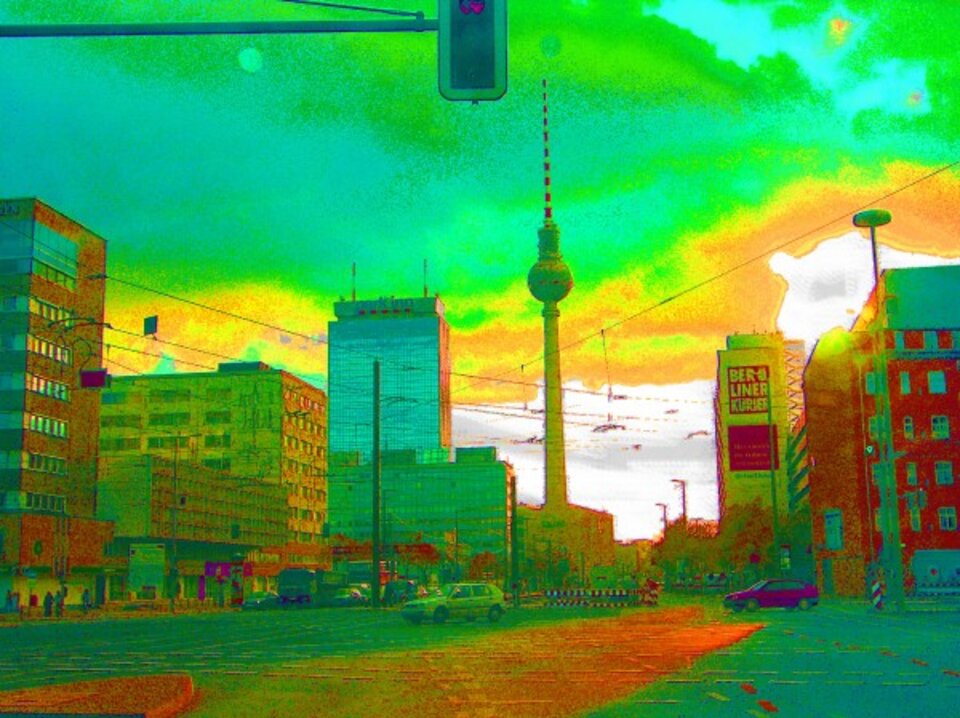Der Alex in seltsamem Licht, Digitalkunst auf Papier, Reiner Poser
