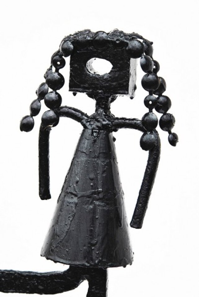 Mädchen im Blumenfeld - Detail, Skulptur , André Rump