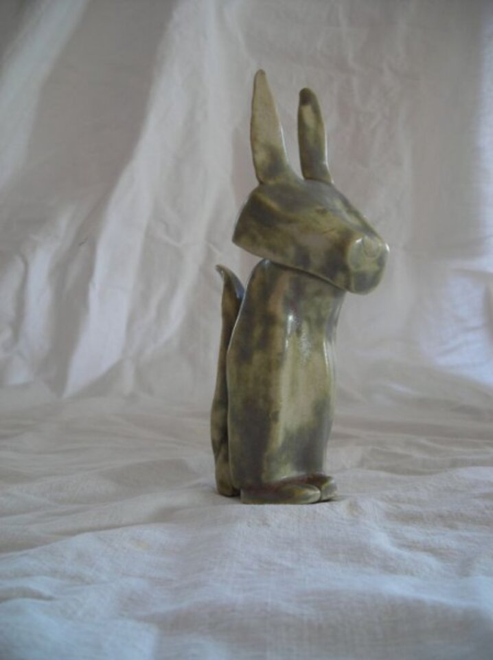 Squirrel, Skulptur aus Ton, Ulrike Held
